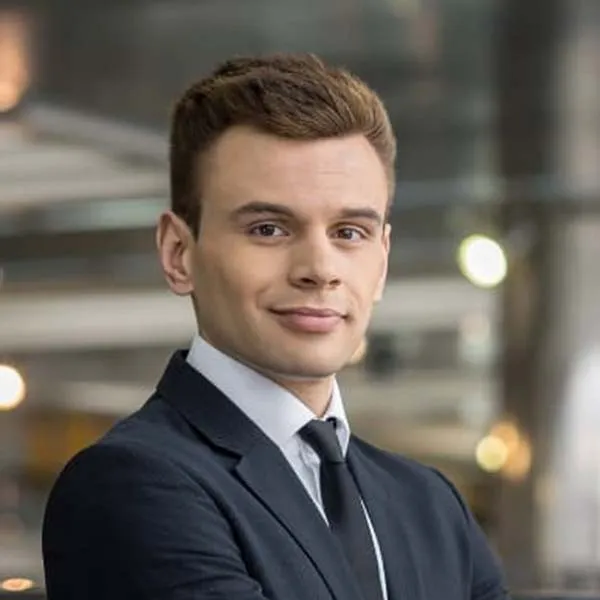 John Carter:Director of Procurement, EcoBites (North America’s Leading Sustainable Catering Chain)